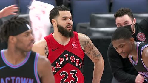 她逐渐加快 她逐渐加快