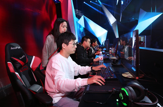 更象征了年 更象征了年