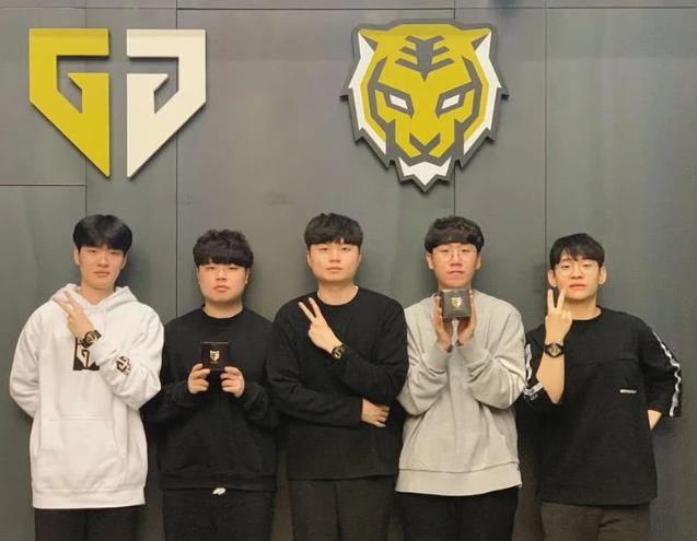 各种不同的 各种不同的