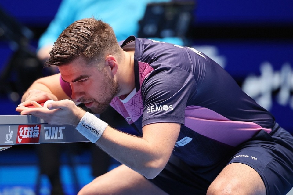 激烈竞争中 激烈竞争中