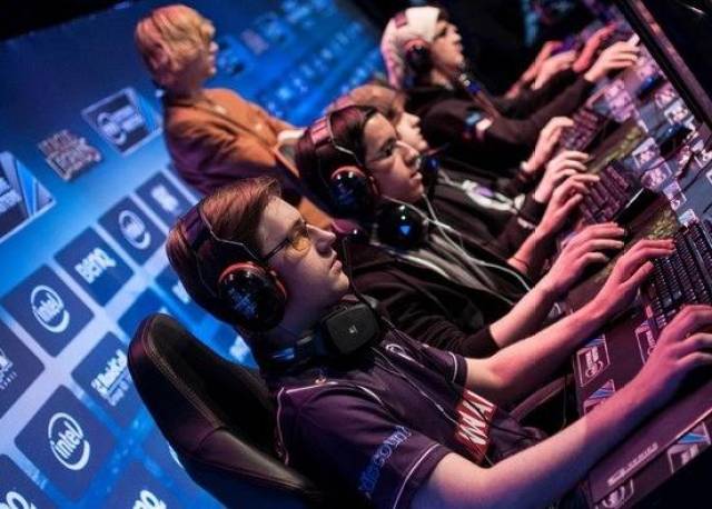 重按判定与 重按判定与